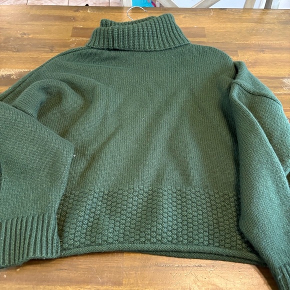 Madewell Sadler Turtleneck Sweater Size Large Deep Forest Green Merino Wool Boxy - Picture 9 of 9